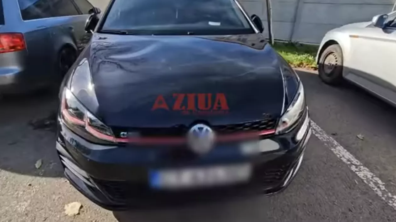 Un preot, încătușat de polițiști pe stradă, în urma unui incident violent în trafic: A început să-l înjure și să-l facă în toate felurile