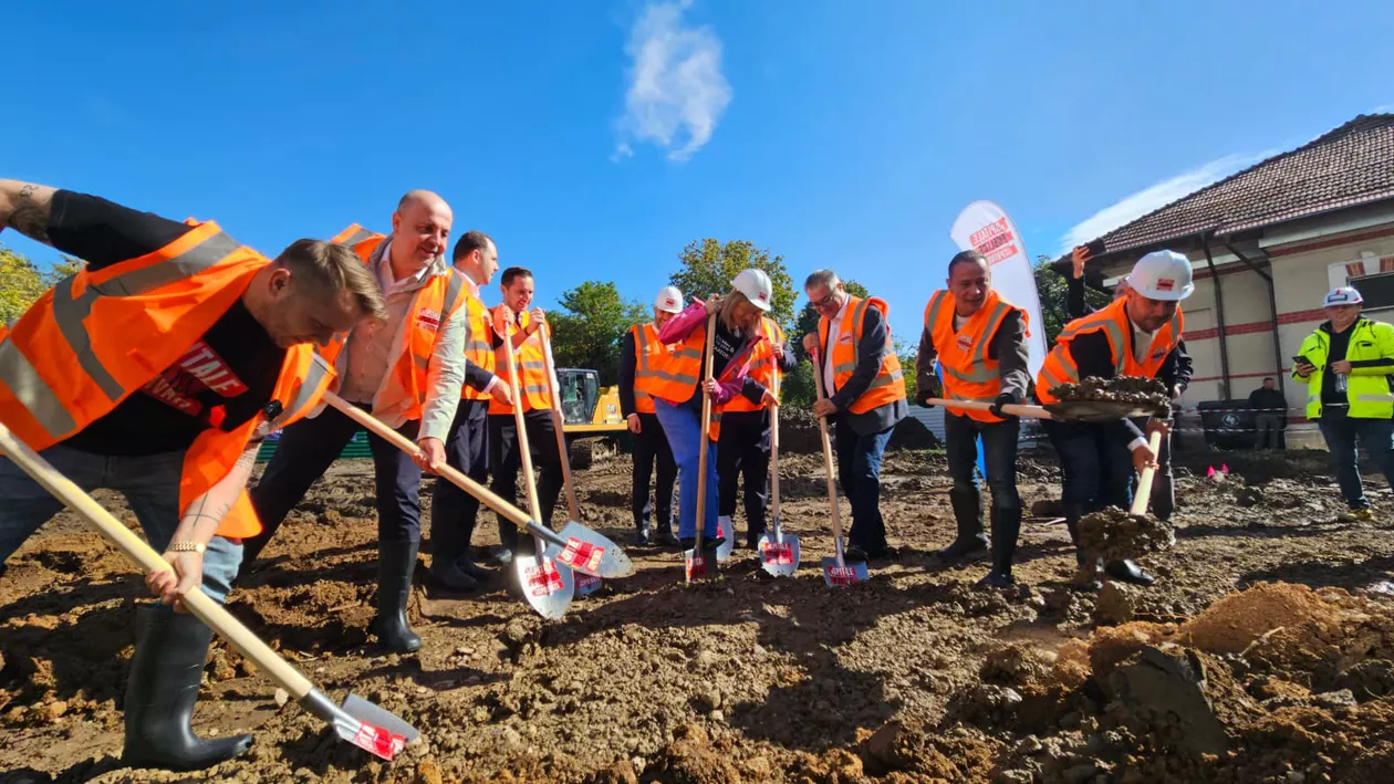 A fost pusă piatra de temelie a Clinicii de Psihiatrie Pediatrică „Prof. Dr. Alexandru Obregia”, un proiect coordonat de către Fundația Metropolis și susținut de Primăria Sectorului 4 (GALERIE FOTO)