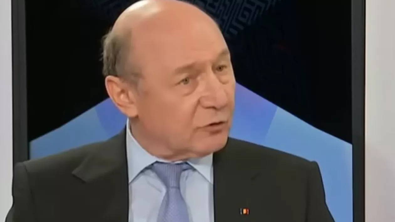 Băsescu: Trebuie să se vadă că și politicienii se sacrifică / Nu trebuie pus premier de la PSD, că ăștia se bagă în trezorerie și nu mai ies de acolo până nu termină toți banii și ne îndatorează neam de neamul nostru
