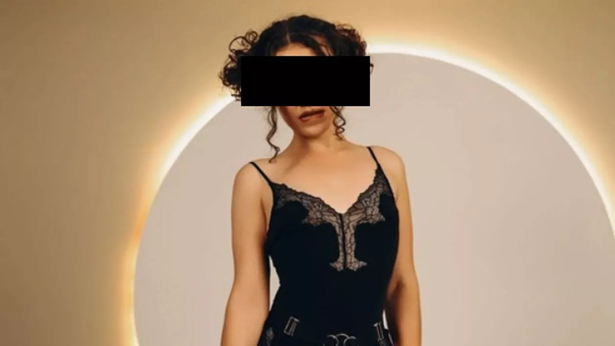 Profesoară de biologie în Iași, găsită de elevii săi pe site-urile de videochat