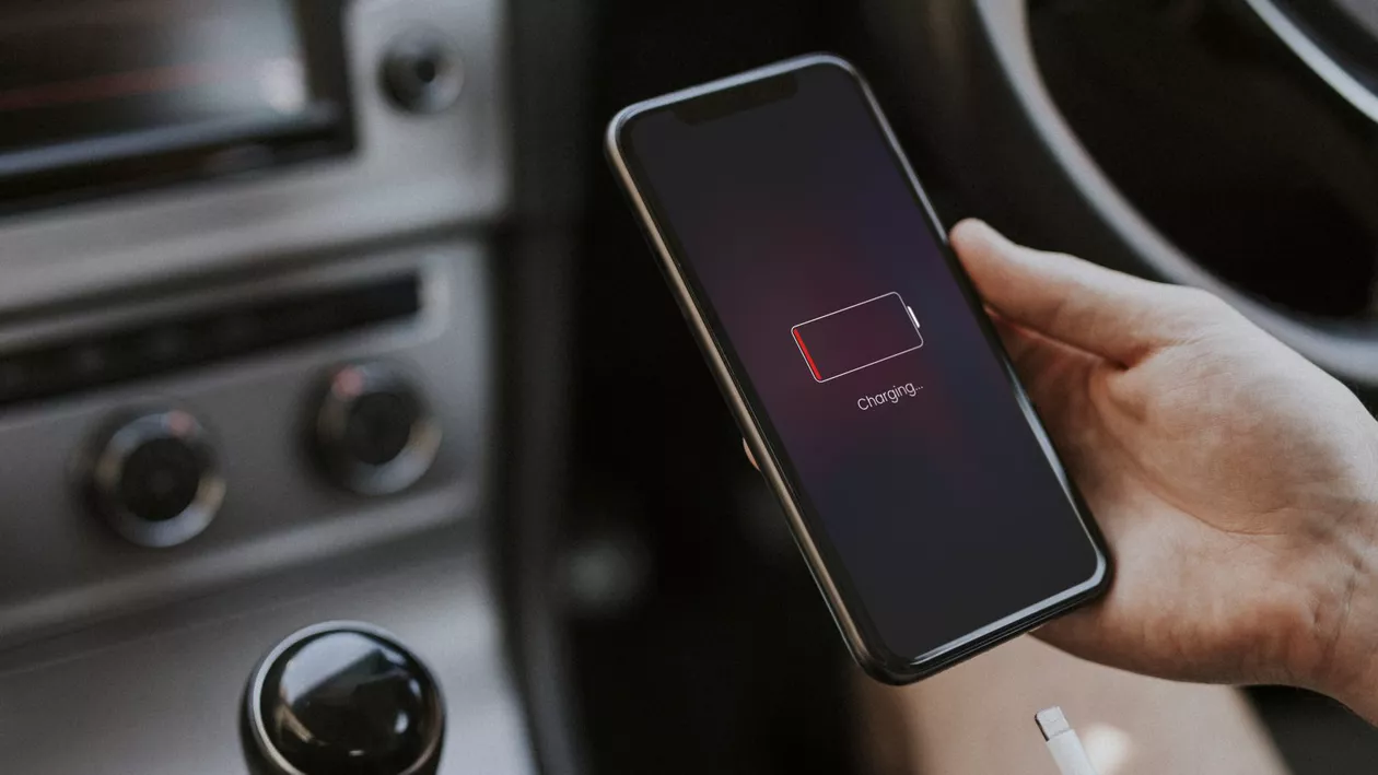 Sfaturi pentru prelungirea duratei de viață a bateriei smartphone-ului. Ce greșeli fac cel mai des utilizatorii