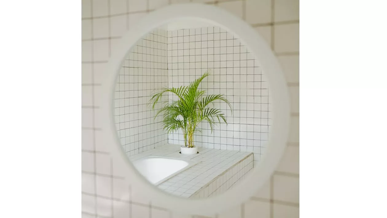 Trucul simplu care te scapă de oglinda aburită din baie. Iată ce trebuie să faci