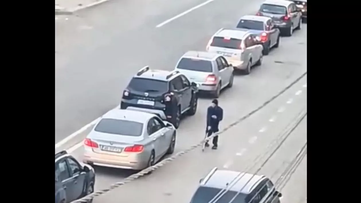 Momentul în care un cerșetor grav bolnav se ”vindecă miraculos” când crede că nu-l mai vede nimeni (VIDEO)