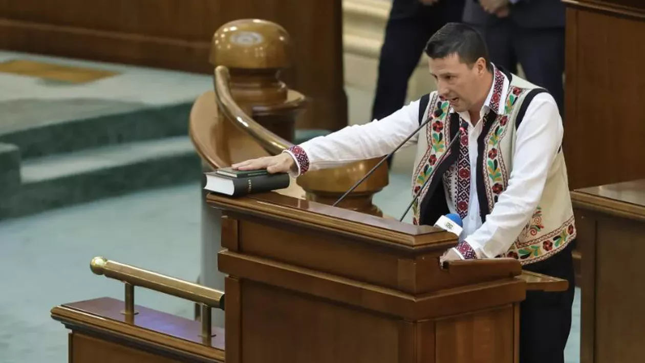 Senatorul PSD care a furat dintr-un hotel din Piatra Neamț. Cu ce pradă a plecat politicianul transformat în hoț (SURSE)