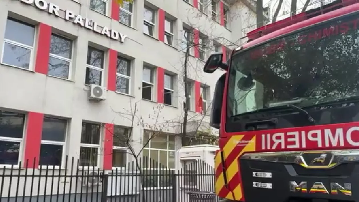 Zeci de elevi evacuați de la Liceul „Theodor Pallady” din Capitală, după un miros puternic de gaz: „Distrigaz a identificat o scurgere la o vană” (VIDEO)