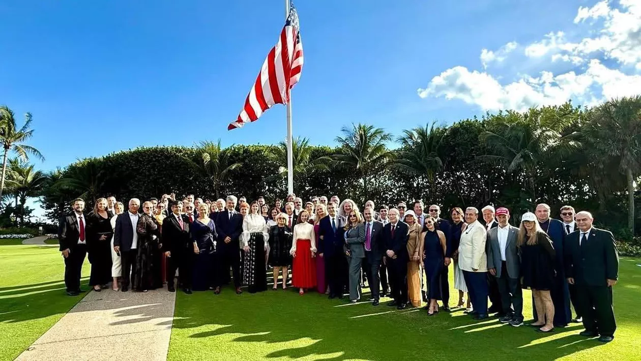 Cum au sărbătorit românii din SUA Ziua României la reședința lui Trump de la Mar-a-Lago. Eugen Tomac, prezent la eveniment: „Felicit organizatorii pentru această inițiativă inedită”