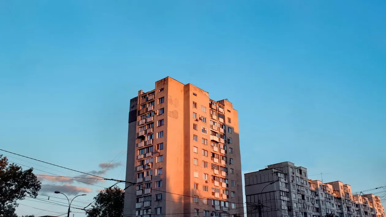 Orașul din România care a intrat în competiție directă cu București, Cluj și Brașov. Prețurile locuințelor au explodat