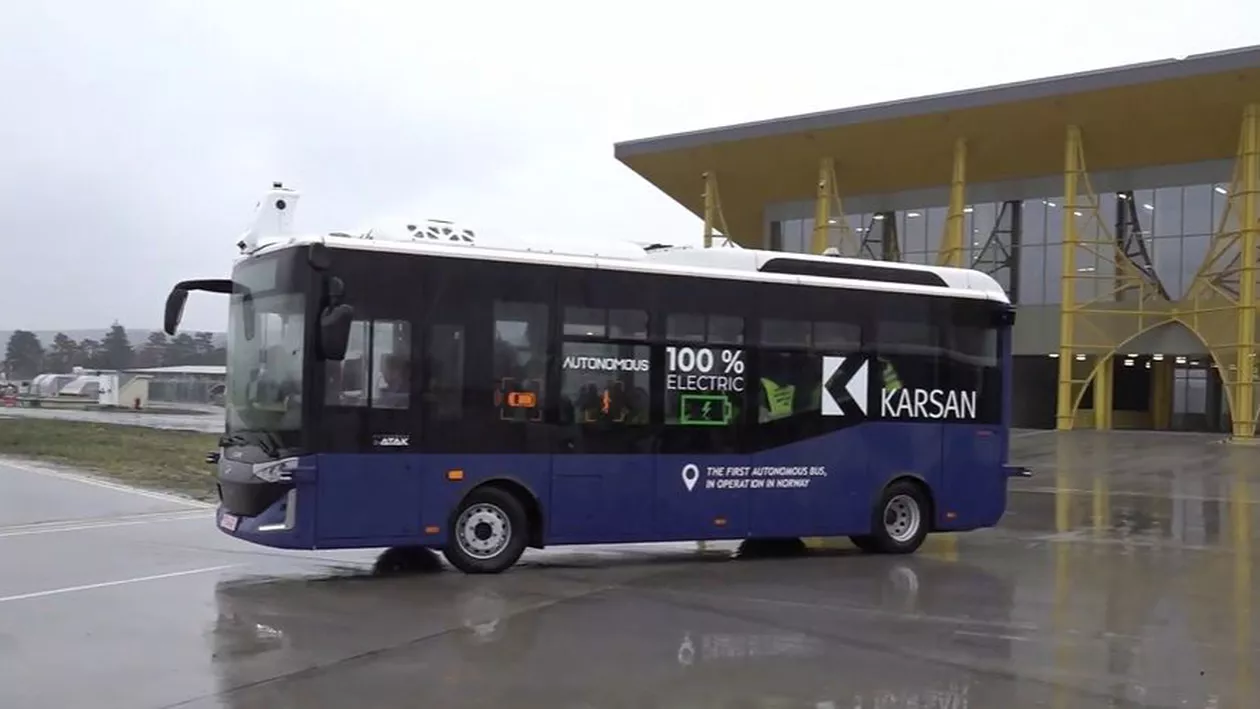 Autobuz autonom, testat pe Aeroportul din Cluj. „Un element unicat în ceea ce privește România” (VIDEO)