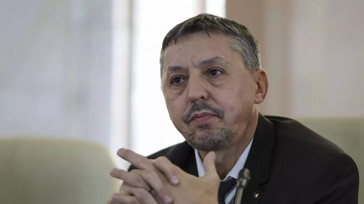 Daniel David a demisionat. Cine ar putea fi succesorul său la Ministerul Educației