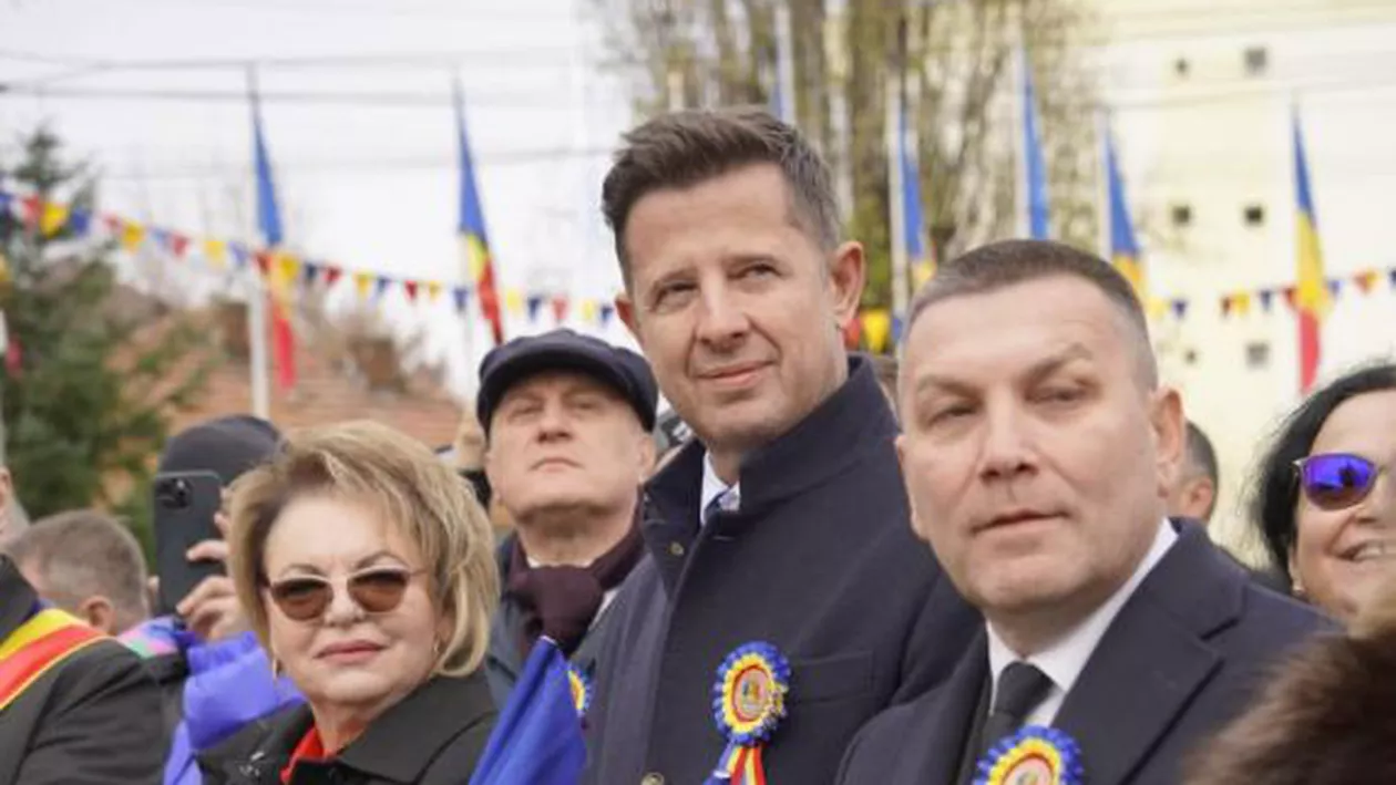 Hubert Thuma, de Ziua Națională: „Nu vom înceta să rămânem la fel - o Românie liberă, puternică, sănătoasă, unită, o Românie care își păstrează valorile, credința, tăria, tradițiile” (FOTO)