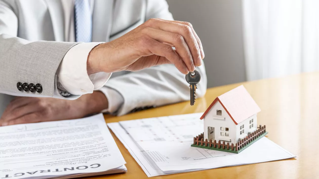 Cine riscă să-și piardă casa în România. Avertismentul alarmant al unui economist