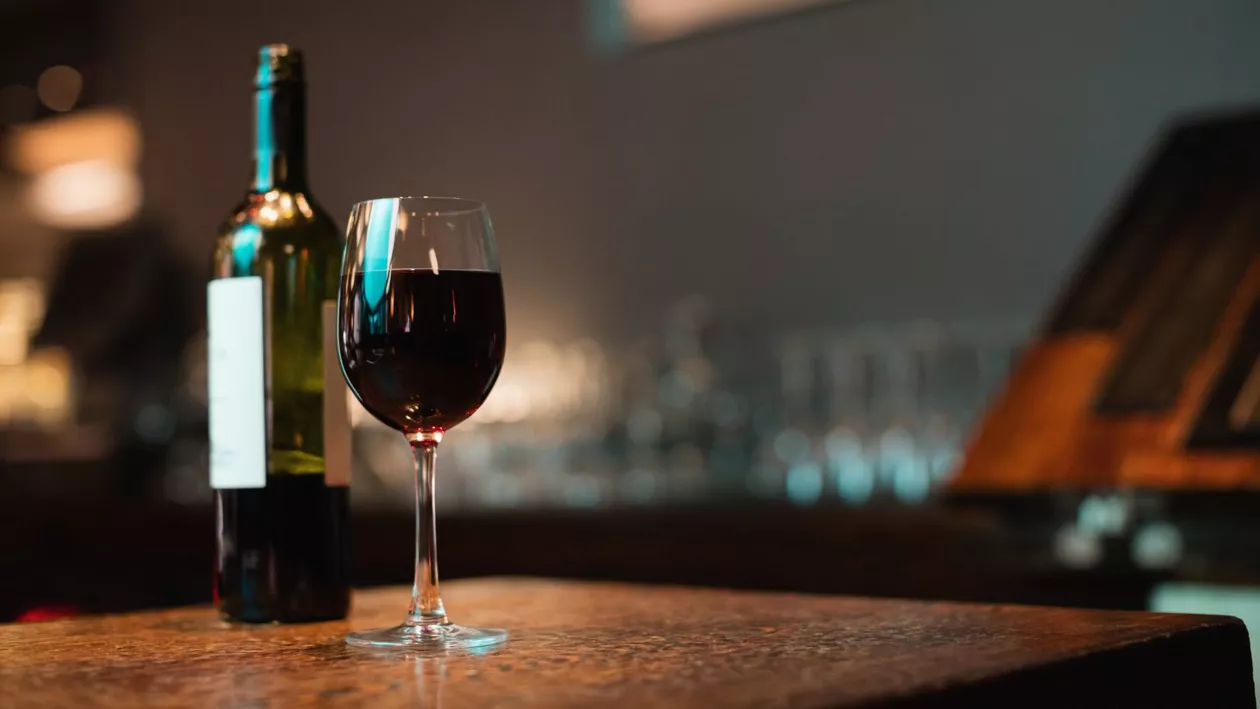 Consumul de vin, la cel mai scăzut nivel din ultimele decenii. Ce aleg românii în loc