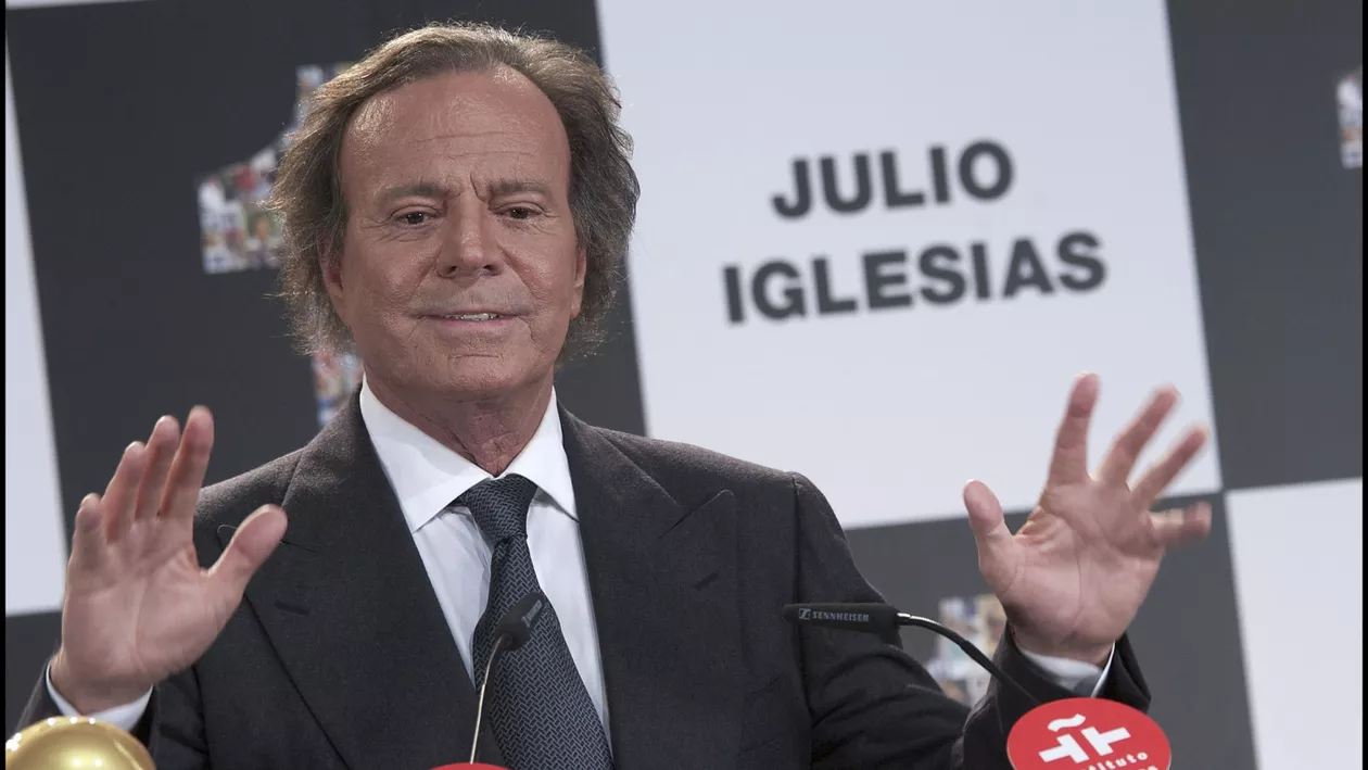 Julio Iglesias scapă de acuzațiile de agresiune sexuală. Procurorii spanioli au renunțat la cazul împotriva cântărețului
