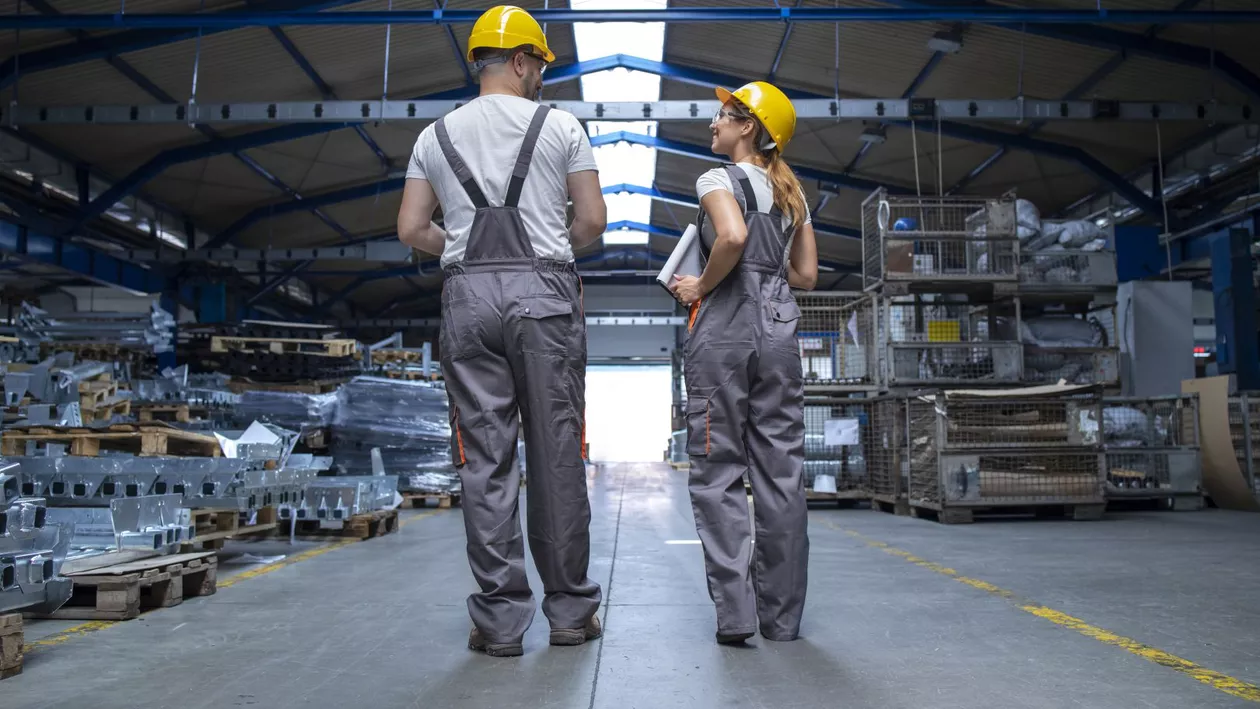 Val de concedieri în 2026, în România. Mai multe fabrici se închid