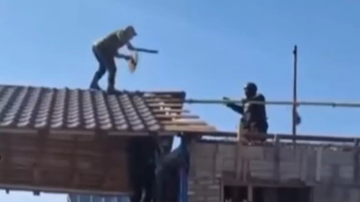 Scene tensionate în Argeș! Bărbat cu sabie, împușcat de mascați după ce a încercat să atace un luptător SAS (VIDEO)