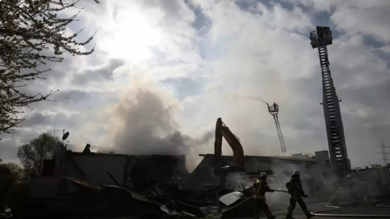 Germania: Un club a luat foc cu 750 de persoane înăuntru