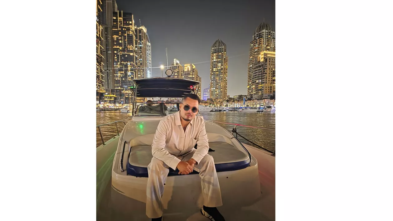 Parcursul unui artist român în afara țării: proiectul muzical Andrei Suru