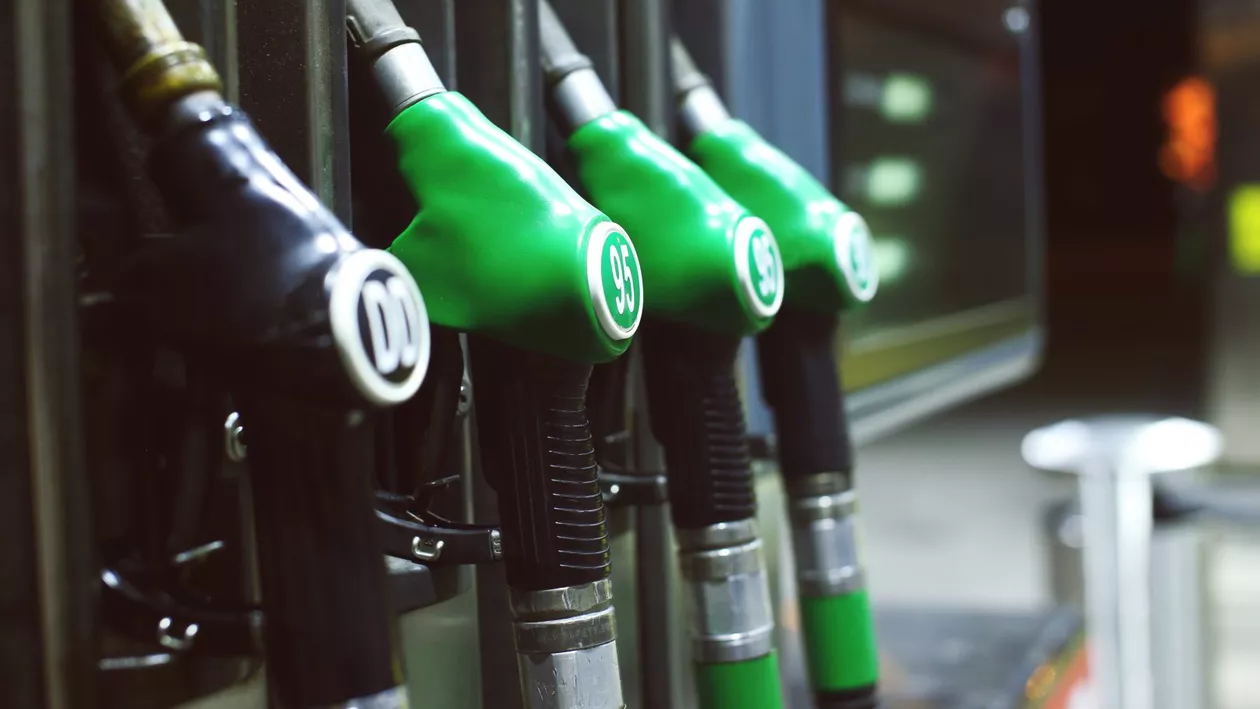 Arabia Saudită avertizează: Petrolul ar putea exploda la 180 de dolari până la finalul lunii aprilie