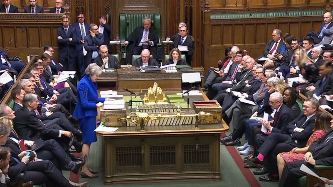 Sfârșitul unei epoci în Marea Britanie. Nobilii ereditari sunt scoși din Parlament după 700 de ani