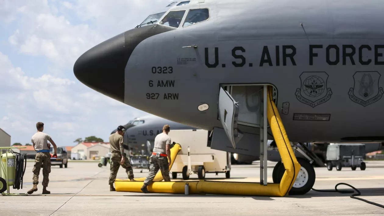 Primele trei avioane cisternă americane au ajuns în România. Gen. (r) Virgil Bălăceanu: „SUA au pornit războiul crezând că nu vor avea nevoie de aliați”