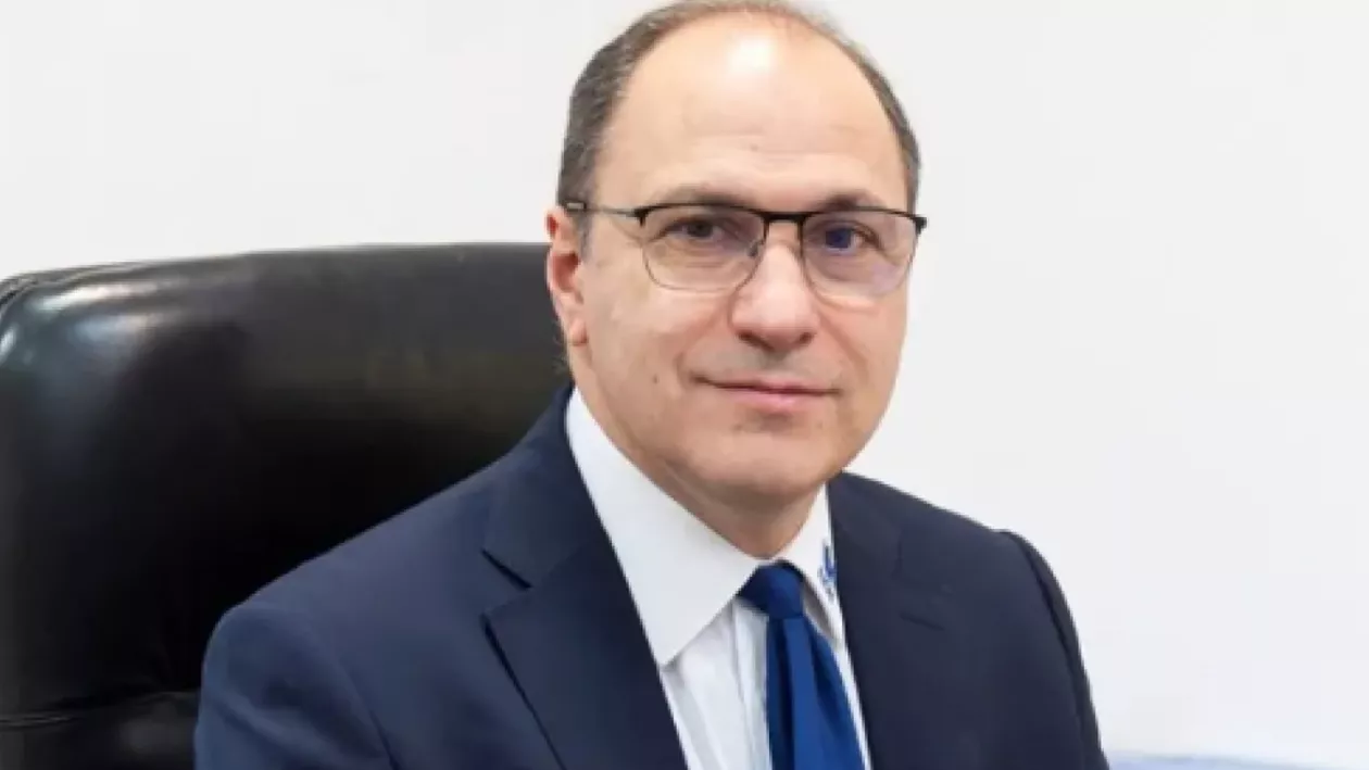 Mihai Dimian anunță schimbări pentru salariile cadrelor didactice. Ce se întâmplă cu orele peste program