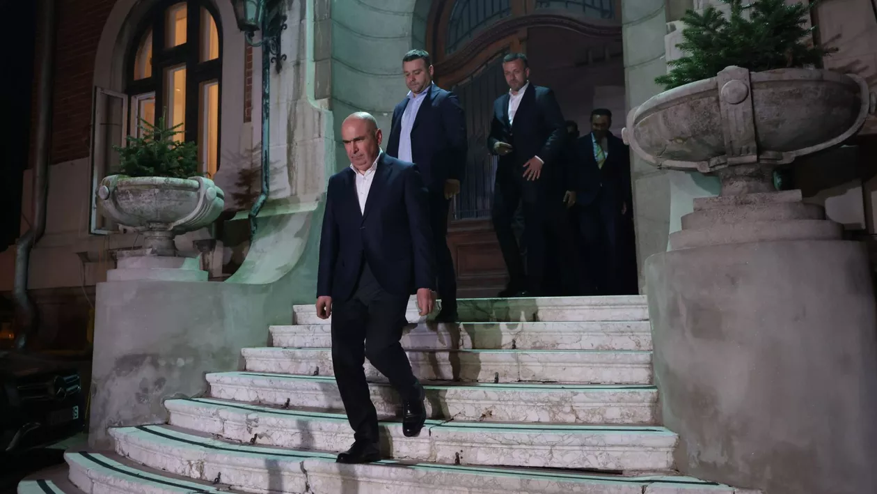 Ce se va întâmpla în următoarele zile cu Guvernul, după ce PSD i-a retras sprijinul lui Ilie Bolojan. Scenariile momentului