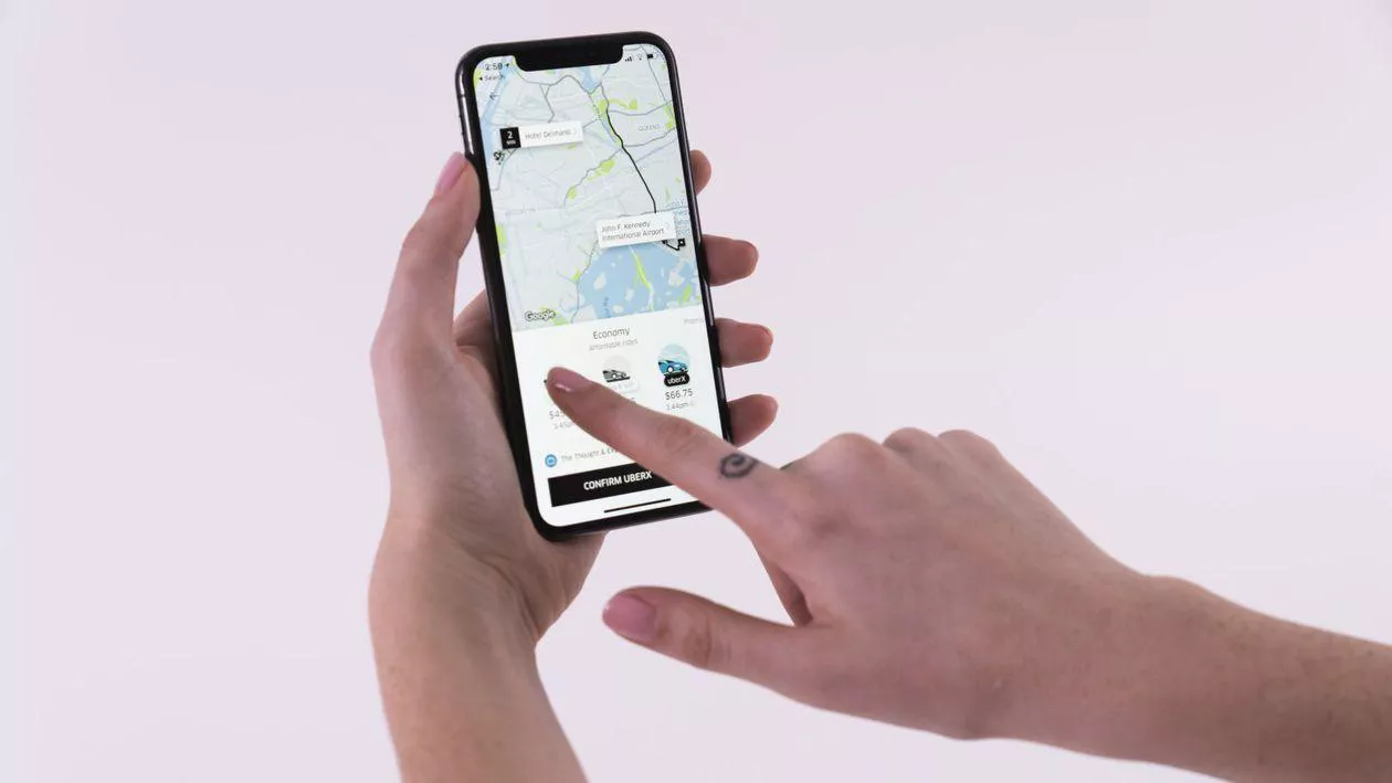 Cursă de peste o oră până la Otopeni, plătită cu 63 lei. Reacția șocantă a unui șofer Uber: „De astăzi conturile mele au fost șterse”