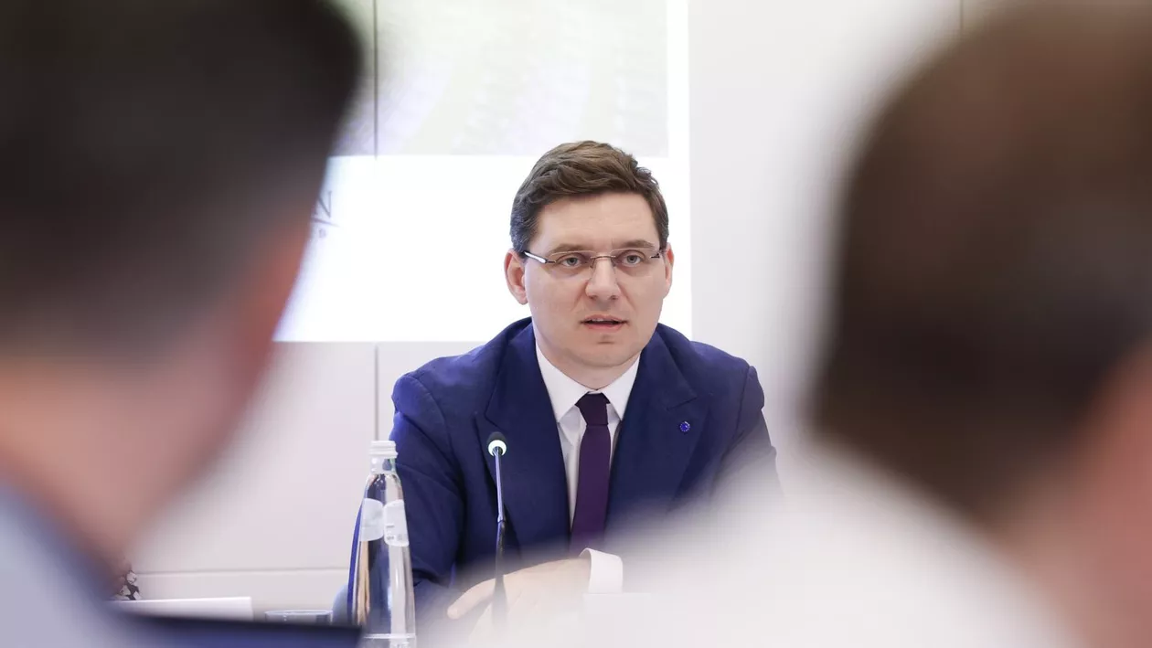 PSD, PNL și USR, din nou la aceeași masă? Victor Negrescu, scenariu pentru noua guvernare: Cred că vom avea un guvern pro-european. Ilie Bolojan va trebui să renunțe la orgolii (VIDEO)
