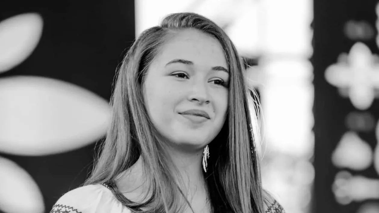 Artista de muzică populară Andreea Micu a murit la doar 17 ani. A făcut AVC înainte să urce pe scenă (VIDEO, FOTO)