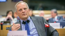 Soluția pe care o propune Stolojan „ca să nu pierdem ca fraierii miliarde de euro, bani gratis  de la UE” (VIDEO)
