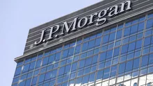 Reacția JPMorgan după alegerile din România: „Riscul politic scade, leul ar putea suferi o devalorizare moderată”