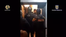 Români implicați într-o rețea de asasini la comandă. Cum acționa gruparea și ce s-a descoperit în urma perchezițiilor