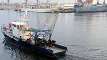 Trei pescadoare bulgăreşti au fost prinse pescuind ilegal în zona economică exclusivă a României în Marea Neagră / Au fost găsite capturi de calcan și rechin
