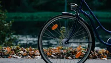 Hoț din Iași surprins furând o bicicletă după o oră și jumătate de efort. Ce riscă acum