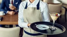 Bacșișul uriaș pe care l-a primit o chelneriță din partea unui cântăreț celebru: „Un tip atât de autentic și de treabă”