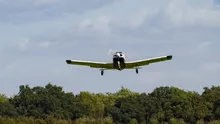 Germania: Un avion de mici dimensiuni, pilotat de o persoană de 71 de ani, s-a prăbușit peste o casă. Bilanțul victimelor