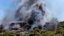 Incendii puternice în mai multe destinații turistice din Grecia. Mai multe zone au fost evacuate