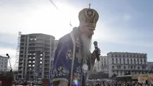 ÎPS Teodosie, un nou show de Paște: Lumina Sfântă va fi adusă din largul Mării Negre, și nu de la Patriarhie