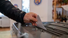 Apel semnat de zeci de personalități publice: „Un vot pentru România europeană, fără corupție și extremism”