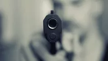 Adolescentă de 15 ani amenințată cu pistolul. Bărbatul pretindea că este polițist