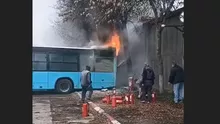 Autobuz Otokar în flăcări, în Autobaza Nordului din București (VIDEO)