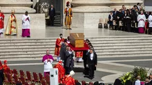Papa Francisc a fost înmormântat la Santa Maria Maggiore. Sute de mii de oameni și lideri mondiali au asistat la funeralii