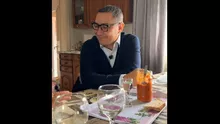Stelian Tănase, despre clipurile de campanie ale lui Ponta: Cred că se spală de 10 ori pe mâini când pleacă de la oamenii ăștia cu care a dat mâna. Râde ca prostul, nu spune nimic (VIDEO)