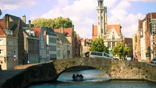 Orașul european care le cere turiștilor să nu mai fure piatra cubică de pe străzi. „Unii cred că e o glumă sau un gest simpatic”