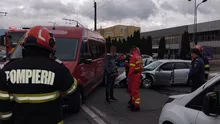 Accident grav în Brașov! Nouă răniți, dintre care șase copii, în urma coliziunii dintre un microbuz și un autoturism