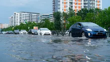 Specialiștii au explicat fenomenul meteo extrem, care a avut loc în Bucureşti. Avertismentul îngrijorător al acestora, după furtuna devastatoare
