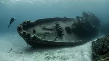 O descoperire neașteptată a zguduit fundul Mării Mediterane. O corabie antică, plină cu vase intacte, a ieșit la lumină