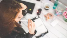 De ce jumătate din ziua de muncă pare o pierdere de timp și te epuizează? Iată ce spune un studiu