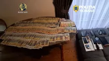 Droguri vândute la magazinul sătesc. DIICOT a reținut o grupare de traficanți din Dîmbovița