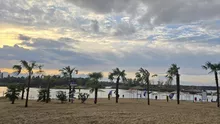 „Litoralul Vestului” s-a pregătit de vară. Ce surprize îi așteaptă pe turiști la celebra plajă din Arad: „Am mărit numărul palmierilor”